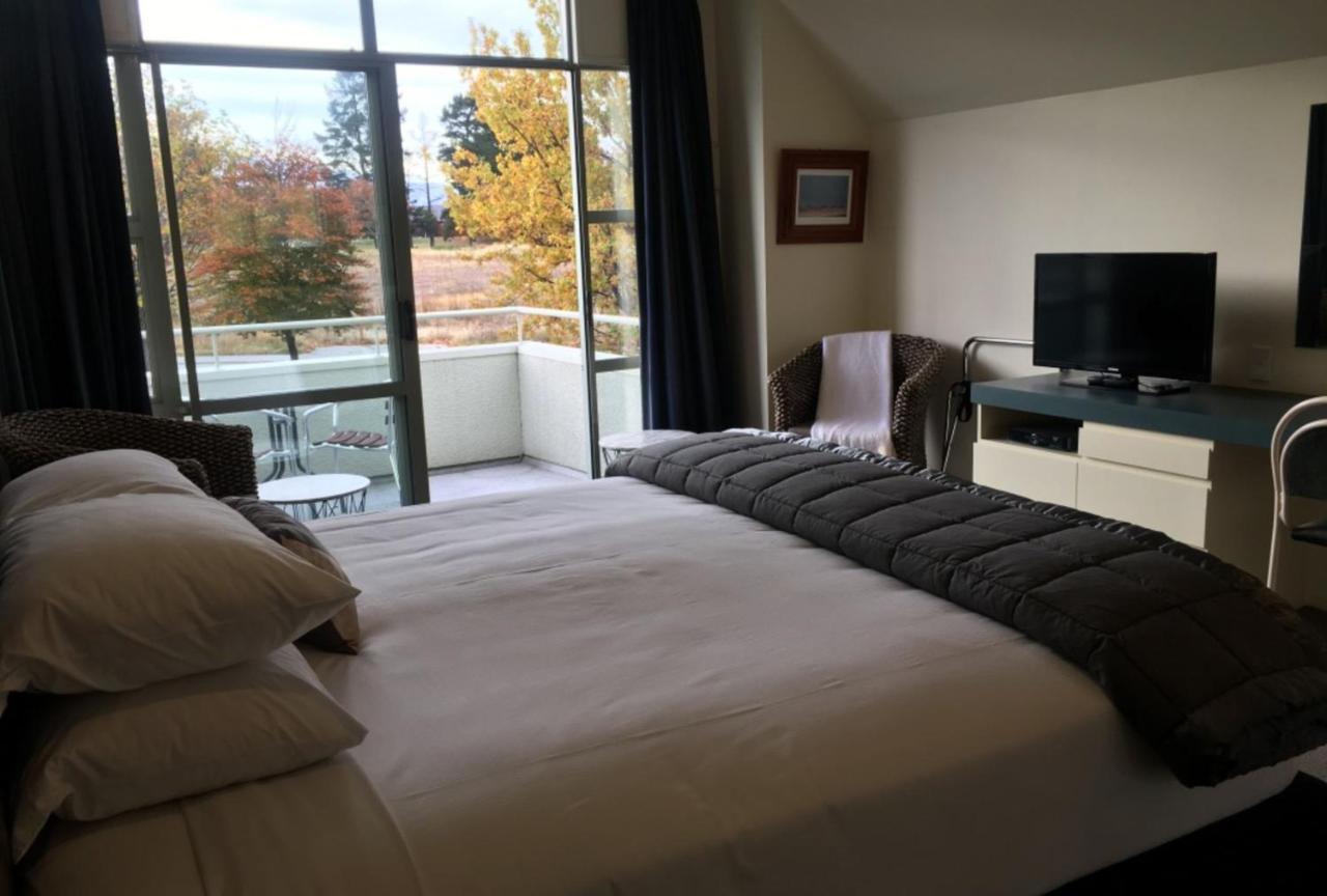 Colonial Manor Motel Кромвель Экстерьер фото