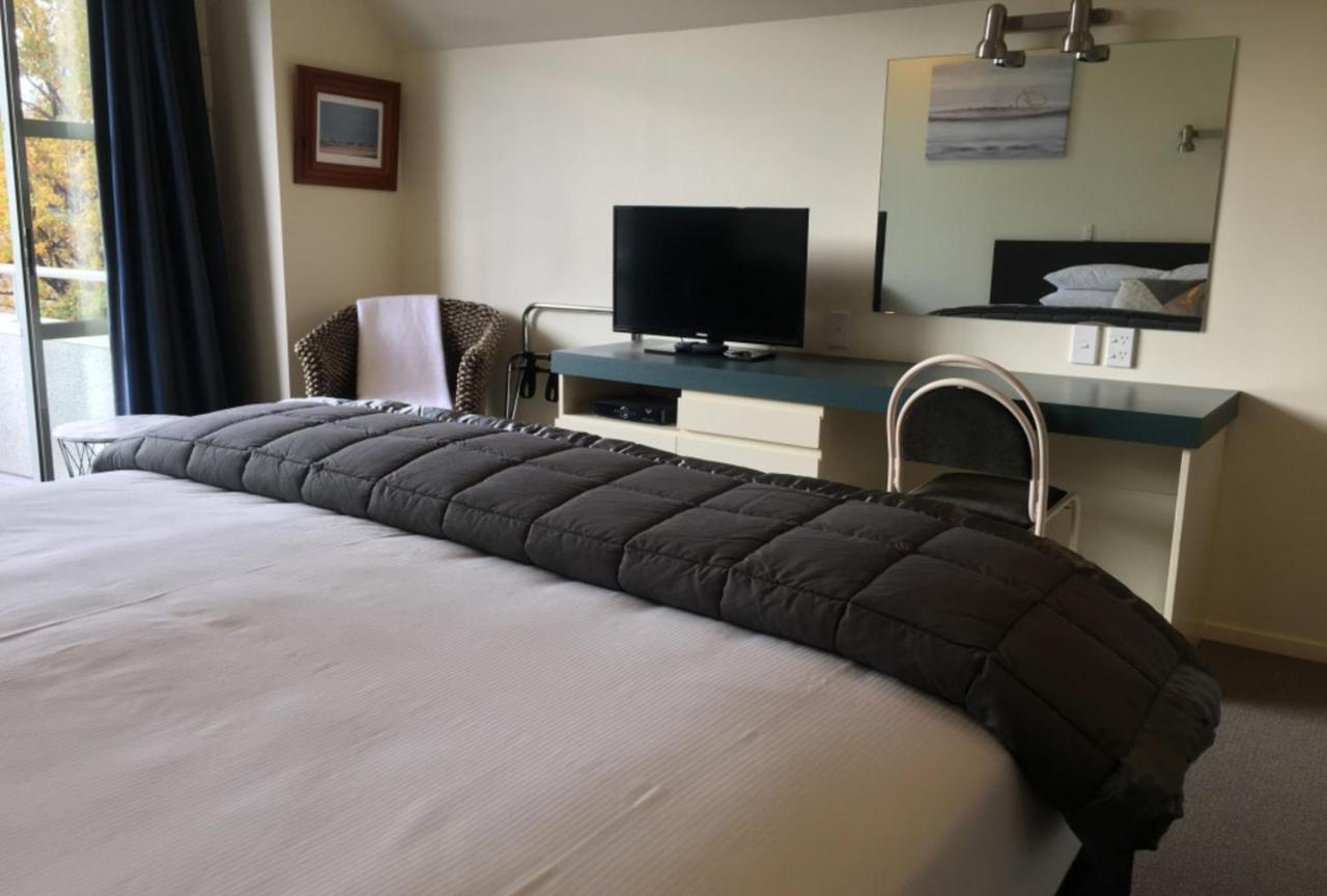 Colonial Manor Motel Кромвель Экстерьер фото